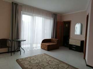 Гостиница Идиллия Судак Номер-студия с балконом-2